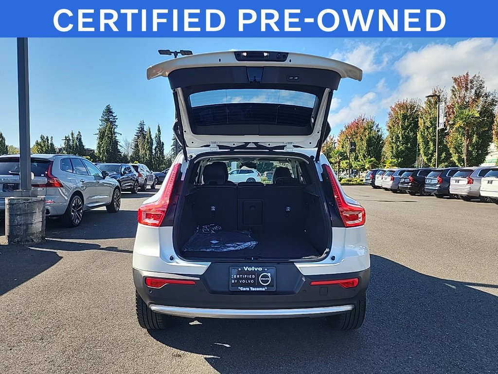 Used 2025 Volvo XC40 B5 Core w/ Protection Package Premier AWD/4WD image 16