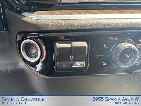 Used 2025 Chevrolet Silverado 1500 LT AWD/4WD image 26