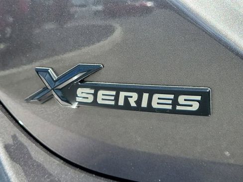 Used 2023 Toyota Camry SE FWD image 7