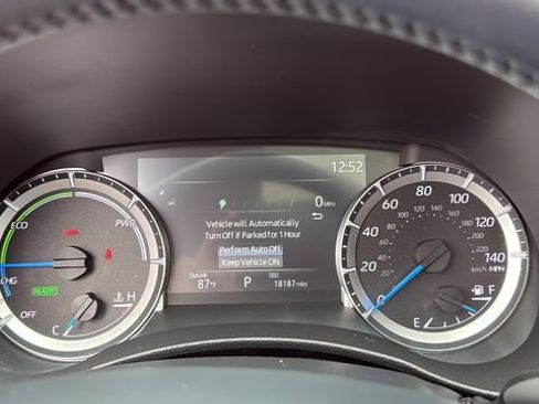 Certified 2024 Toyota Highlander XLE AWD/4WD image 14