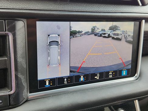 Used 2021 GMC Yukon Denali AWD/4WD image 16