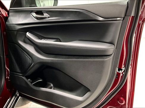 New 2025 Jeep Grand Cherokee Laredo X w/ Luxury Tech Group I image 19