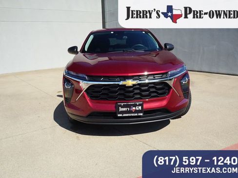 Used 2024 Chevrolet Trax LS FWD image 7
