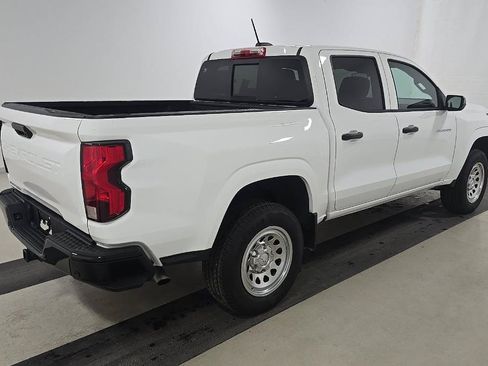 Used 2024 Chevrolet Colorado W/T w/ WT Convenience Package II RWD image 4