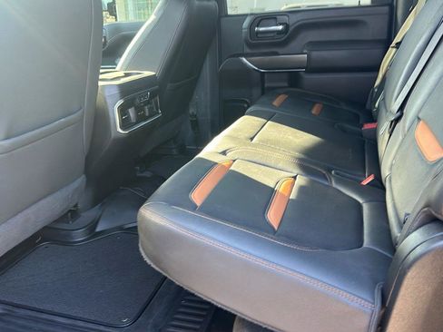 Used 2023 GMC Sierra 2500 AT4 w/ AT4 Premium Plus Package image 7