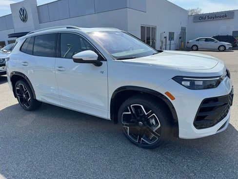 New 2026 Volkswagen Tiguan SEL R-Line AWD/4WD image 3
