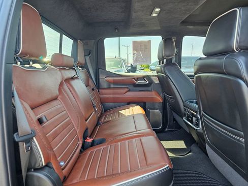 Used 2024 GMC Sierra 1500 Denali Ultimate AWD/4WD image 10
