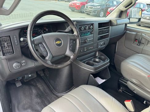 Used 2022 Chevrolet Express 2500 w/ Driver Convenience Package image 9