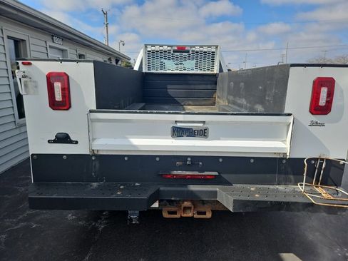 Used 2020 Ford F350 XL w/ Power Equipment Group image 5