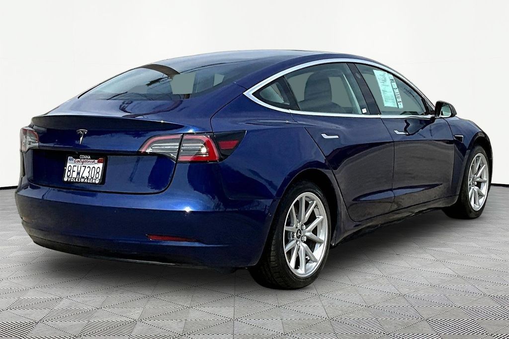 Used 2018 Tesla Model 3 Long Range RWD image 6