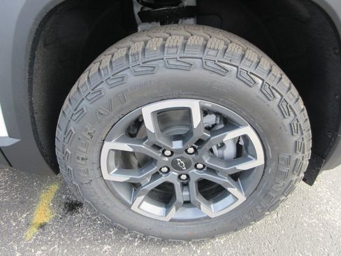 New 2026 Chevrolet Equinox ACTIV image 9