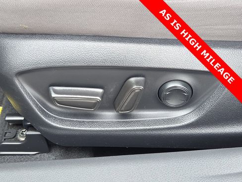 Used 2023 Toyota Camry LE w/ Convenience Package image 14