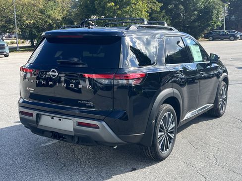 New 2026 Nissan Pathfinder Platinum AWD/4WD image 11