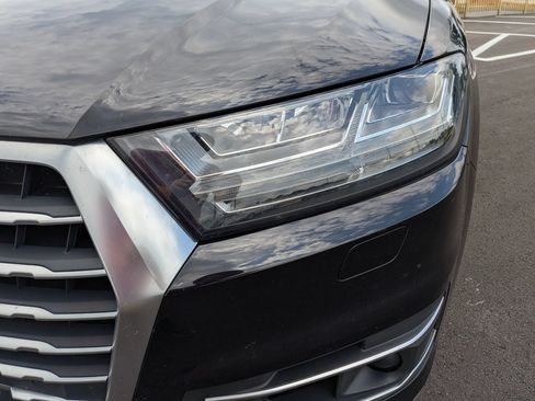 Used 2018 Audi Q7 3.0T Premium Plus w/ Premium Plus Package AWD/4WD image 11