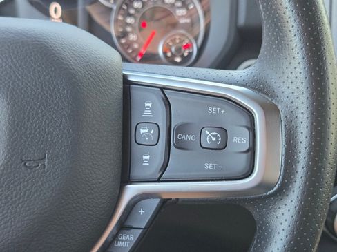 Used 2026 RAM 1500 Express AWD/4WD image 18