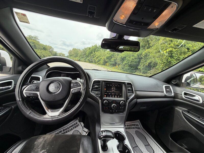 Used 2015 Jeep Grand Cherokee Altitude AWD/4WD image 10
