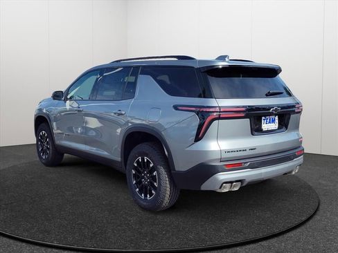 New 2026 Chevrolet Traverse Z71 w/ Driver Confidence Package AWD/4WD image 4