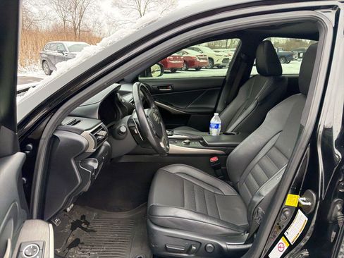 Used 2019 Lexus IS 350 AWD image 10
