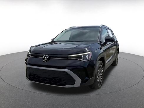 Used 2025 Volkswagen Taos SE FWD image 7
