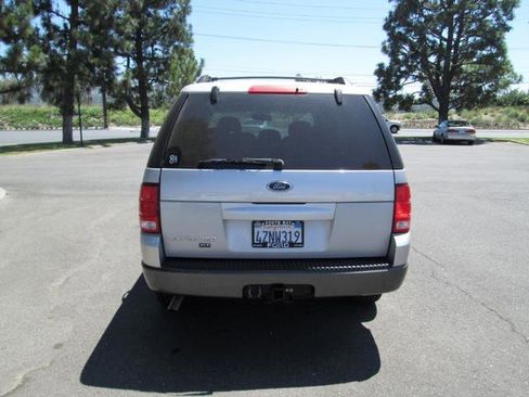 Used 2003 Ford Explorer XLT image 5