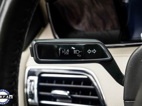 Used 2021 Lincoln Navigator Reserve w/ Luxury Package image 28