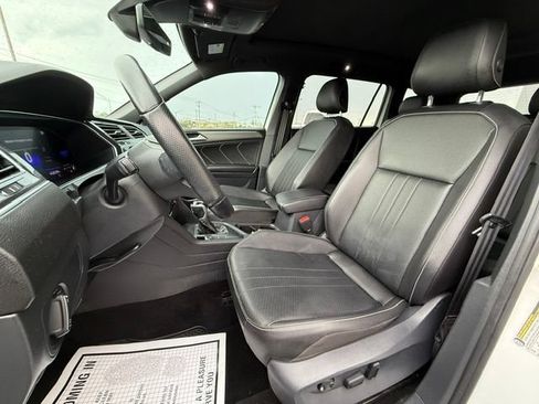 Used 2022 Volkswagen Tiguan SE R-Line FWD image 8