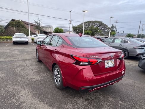 Used 2024 Nissan Versa SV w/ Trunk Package image 4