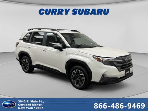 Used 2025 Subaru Forester Premium AWD/4WD image 7