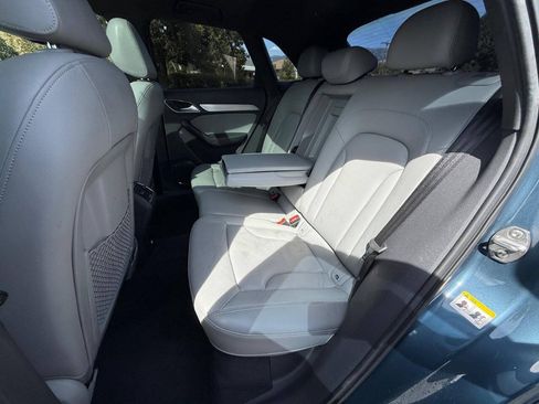 Used 2018 Audi Q3 2.0T Premium Plus w/ Premium Plus Package AWD/4WD image 11