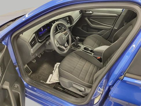 Used 2023 Volkswagen Jetta Sport FWD image 8