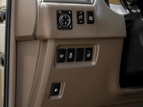 Used 2013 Lexus GX 460 Premium AWD/4WD image 32