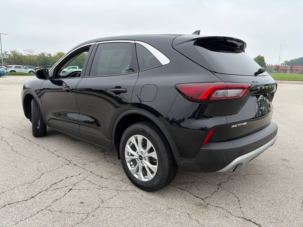 Used 2024 Ford Escape Active w/ Tech Pack #1 AWD/4WD image 5