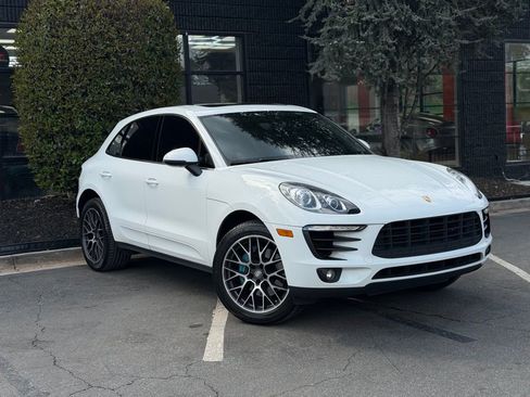 Used 2017 Porsche Macan S image 7