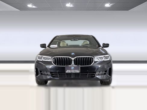 Used 2023 BMW 530i w/ Convenience Package RWD image 6