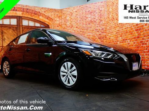Certified 2023 Nissan Sentra S FWD image 1