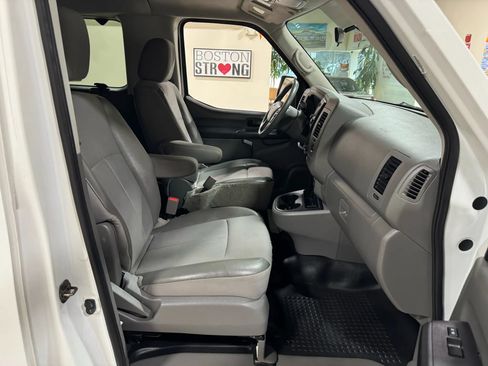 Used 2018 Nissan NV 3500 S RWD image 24