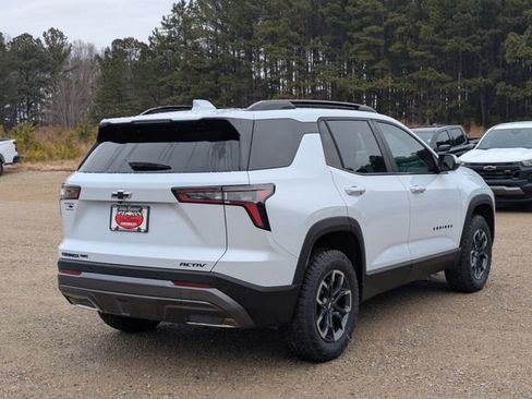 New 2026 Chevrolet Equinox ACTIV w/ Convenience Package III image 2