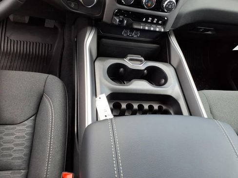 New 2026 RAM 1500 4x4 Crew Cab image 16