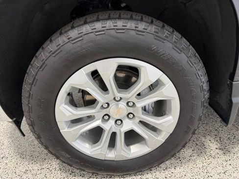 Used 2023 Chevrolet Silverado 1500 LTZ AWD/4WD image 35