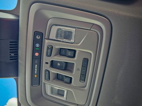 New 2026 GMC Sierra 1500 Elevation w/ Elevation Premium Package AWD/4WD image 31