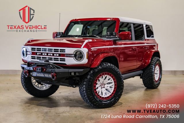 Used 2025 Ford Bronco Heritage Edition AWD/4WD image 1