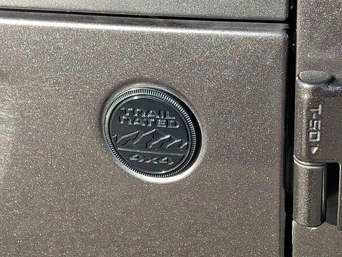 Used 2021 Jeep Wrangler Unlimited Sahara image 17