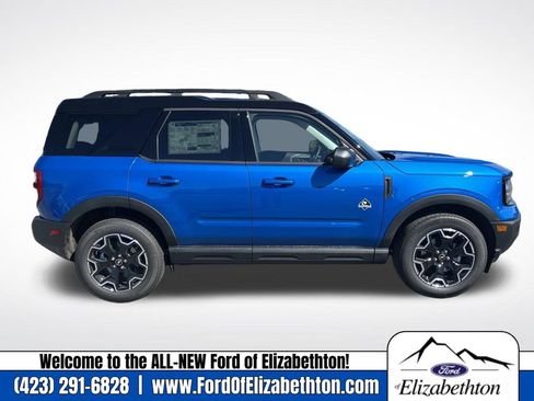 New 2025 Ford Bronco Sport Outer Banks image 2