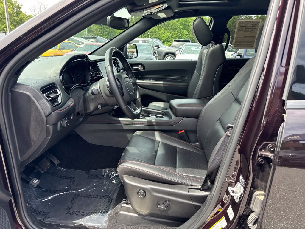 Used 2025 Dodge Durango GT AWD/4WD image 3