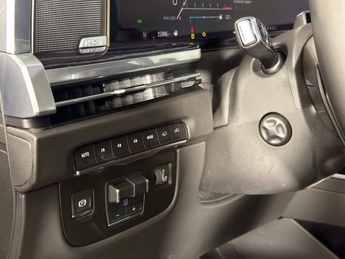 Used 2025 Cadillac Escalade Sport w/ Touring Package image 41