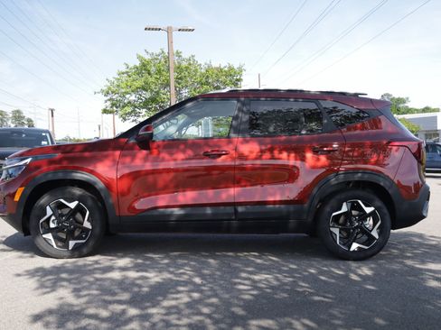 New 2026 Kia Seltos S FWD image 2