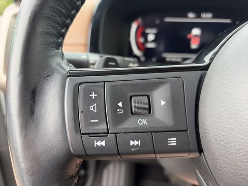 Used 2023 Nissan Pathfinder Platinum AWD/4WD image 20