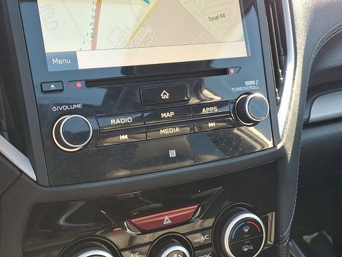 Used 2019 Subaru Forester Limited image 17