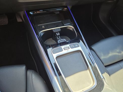 Used 2025 Mercedes-Benz GLA 250 4MATIC image 22