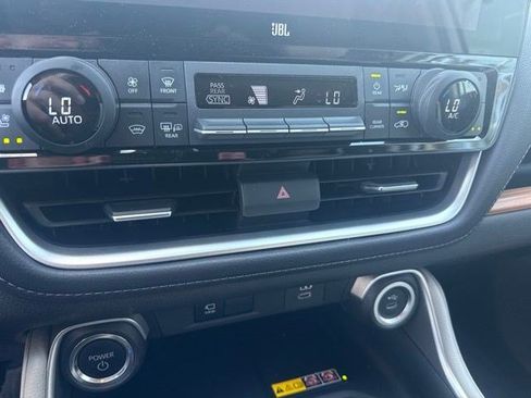 Used 2026 Toyota Grand Highlander AWD Hybrid image 16